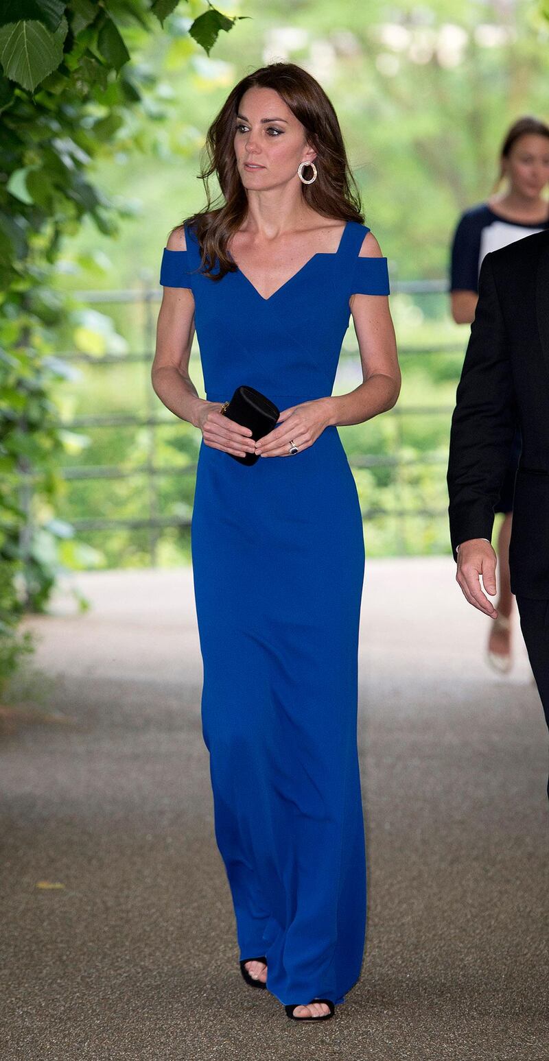 LONDON, UNITED KINGDOM - JUNE 09: Catherine, Duchess of Cambridge attends SportsAid's 40th anniversary dinner on June 9, 2016 in London, England. On arrival, The Duchess will met SportsAid ambassadors and young athletes who will be competing in the Rio 2016 Olympics at a pre-dinner reception, as well as some of the charity's key supporters. (Photo by Eddie Mulholland - WPA Pool/Getty Images)