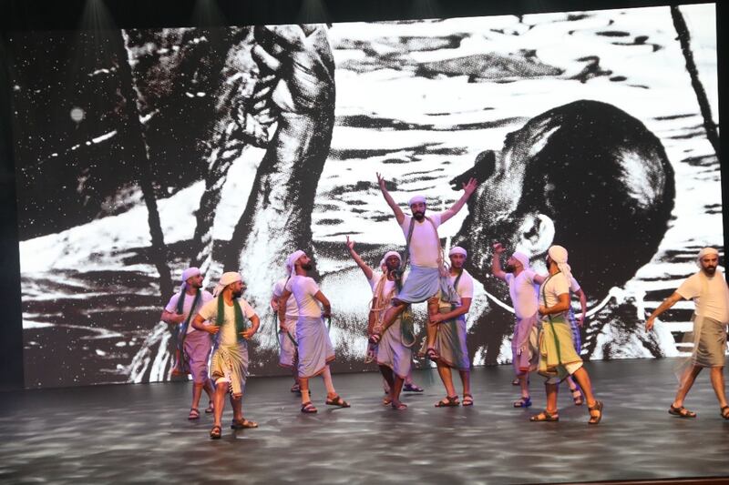 The event, featuring Arab dance troupe Ornina, began with the national anthem and included expressive paintings evoking the life and achievements of Sheikh Zayed. Wam