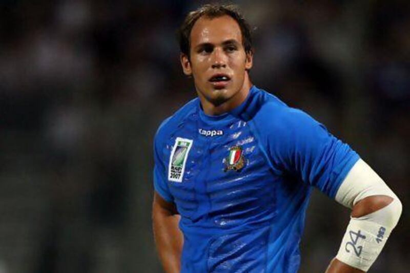 Sergio Parisse of Italy rubbed the referee the wrong way. Empics