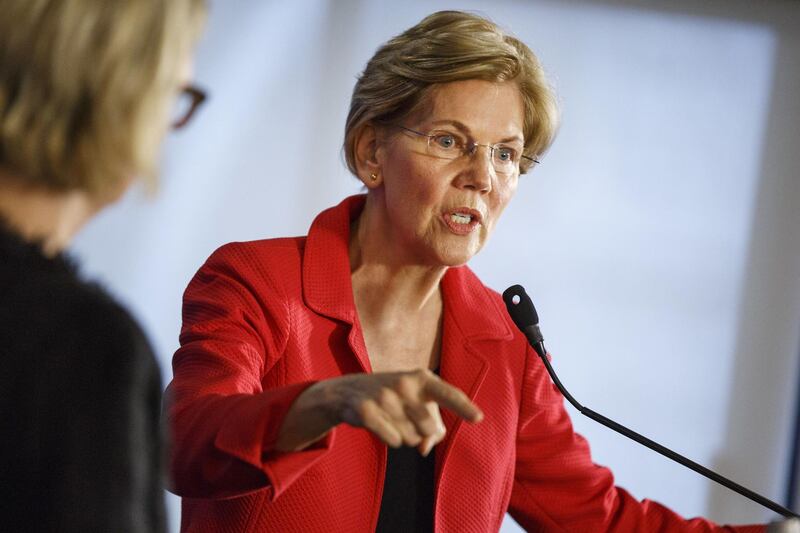 Senator Elizabeth Warren, a Democrat from Massachusetts, speaks during an event at the National Press Club in Washington, D.C., U.S., on Tuesday, Aug. 21, 2018. Declaring that big money has created a culture of corruption that colors virtually every important decision in Washington, Warren proposed a sweeping package of restrictions that would create a sea-change in the way the nation's capital operates. Photographer: Joshua Roberts/Bloomberg
