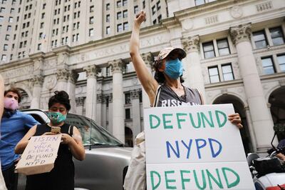 NEW YORK, NEW YORK - JUNE 24: Senior New Yorkers hold a rally outside of City Hall in a show of solidarity with the Black Lives Matter movement and to demand less funding for the NYPD and more to social well being programs for the elderly on June 24, 2020 in New York City. Spurred by the killing of George Floyd by a police officer in Minneapolis, marches and rallies have taken place daily in dozens of cities across the country for more than three weeks.   Spencer Platt/Getty Images/AFP
== FOR NEWSPAPERS, INTERNET, TELCOS & TELEVISION USE ONLY ==
