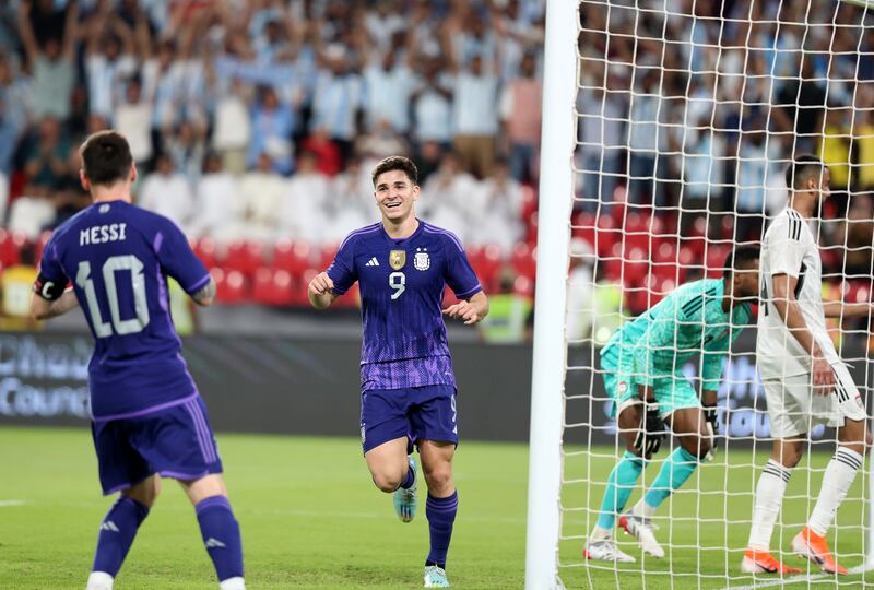 Julien Alvarez scores for Argentina