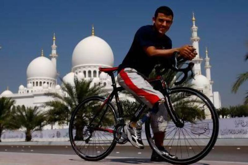 Mohamed Lahna will be the only Arab parathlete to compete at the Abu Dhabi Triathlon on Saturday and he has high hopes for the 2016 Paralympics. Ana Bianca Marin For The National