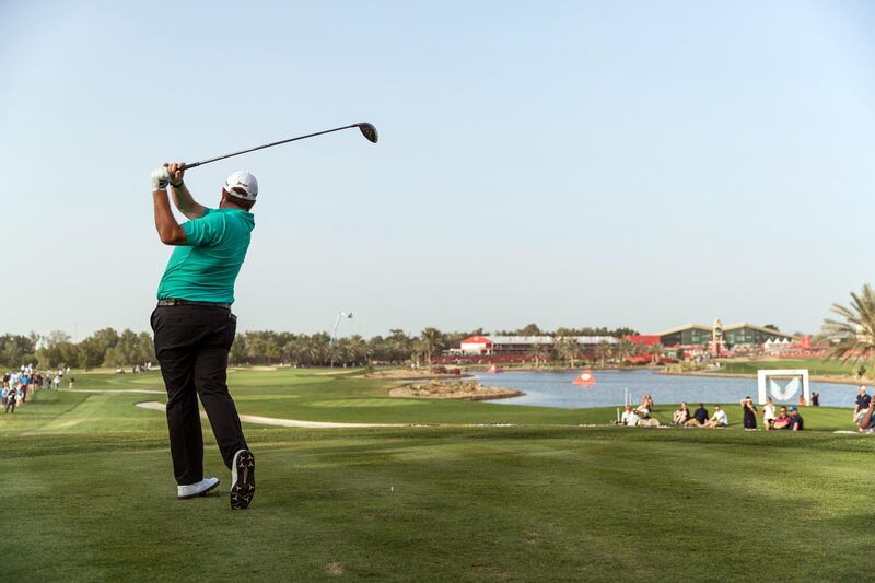 epa07297403 Shane Lowry of Ireland tees off on the 18th hole during the first round of the Abu Dhabi HSBC Golf Championship in Abu Dhabi, United Arab Emirates, 18 January 2019.  EPA/NEVILLE HOPWOOD