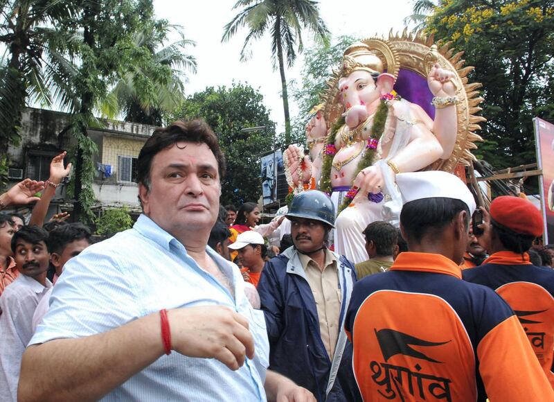 Indian Bollywood actor Rishi Kapoor attends the Ganpati Bappa Immersion at R. K. Studio in Mumbai on September 3, 2009.  AFP PHOTO/STR. (Photo by STR / AFP)