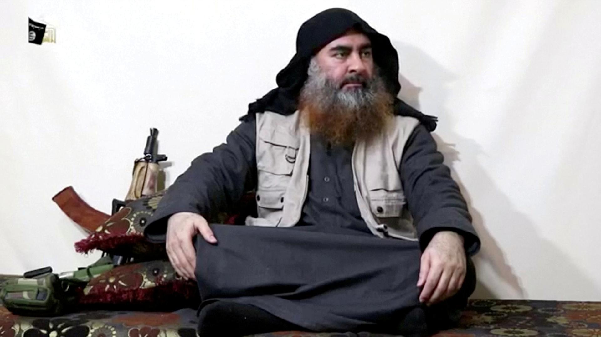 FILE PHOTO: A bearded man with Islamic State leader Abu Bakr al-Baghdadi's appearance speaks in this screen grab taken from video released on April 29, 2019. Islamic State Group/Al Furqan Media Network/Reuters TV via REUTERS. THIS IMAGE HAS BEEN SUPPLIED BY A THIRD PARTY. THE AUTHENTICITY AND DATE OF THE RECORDING COULD NOT BE INDEPENDENTLY VERIFIED BY REUTERS./File Photo