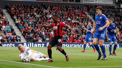Soccer Football - Premier League - AFC Bournemouth vs Leicester City - Vitality Stadium, Bournemouth, Britain - September 30, 2017   Leicester City's Kasper Schmeichel gathers the ball as he is in action with Bournemouth's Jermain Defoe        Action Images via Reuters/Matthew Childs  EDITORIAL USE ONLY. No use with unauthorized audio, video, data, fixture lists, club/league logos or "live" services. Online in-match use limited to 75 images, no video emulation. No use in betting, games or single club/league/player publications. Please contact your account representative for further details.