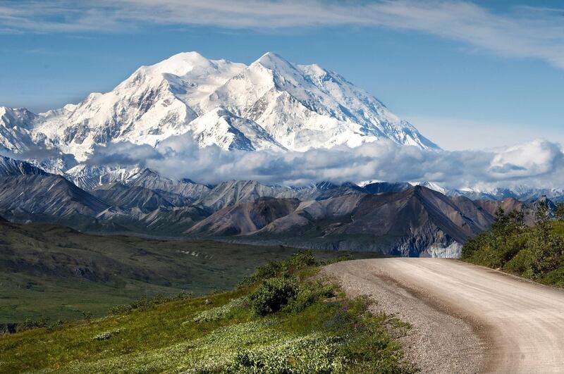 A road in Denali National Park, Alaska. Pixabay