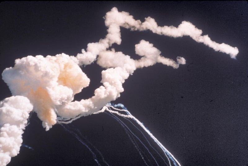 28th January 1986:  An abstract smoke pattern after the space shuttle Challenger explosion, Kennedy Space Center, Florida.  (Photo by Dave Welcher/Hulton Archive/Getty Images)
