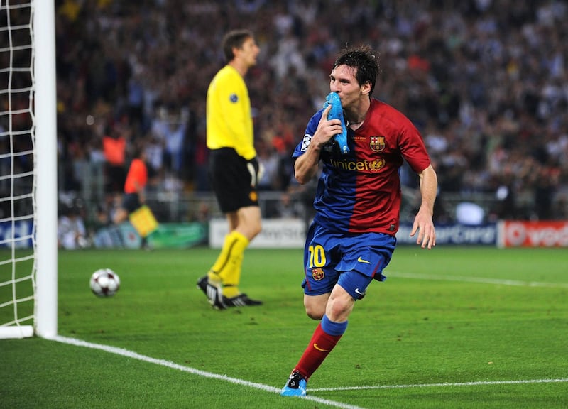 ROME - MAY 27:  Lionel Messi of Barcelona celebrates scoring the second goal for Barcelona during the UEFA Champions League Final match between Barcelona and Manchester United at the Stadio Olimpico on May 27, 2009 in Rome, Italy.  (Photo by Jasper Juinen/Getty Images)