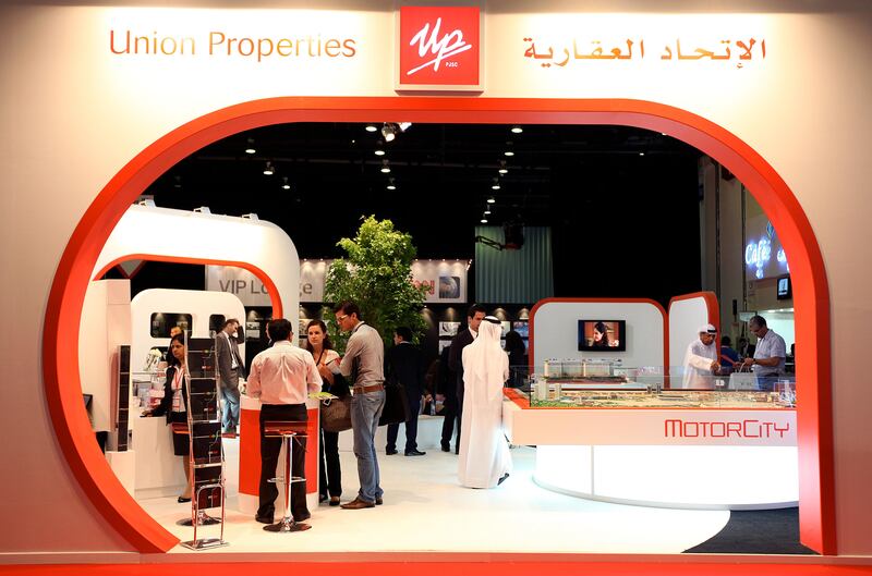 DUBAI, UNITED ARAB EMIRATES Ð Oct 4: Visitors at the Union Properties stand in the Cityscape Global 2010 at Dubai International Convention and Exhibition Centre in Dubai. (Pawan Singh / The National) For Business Stock