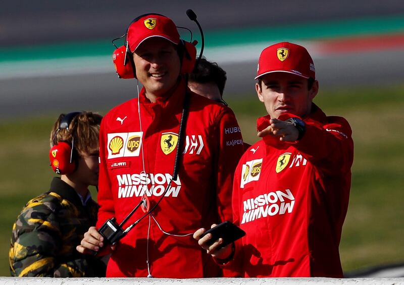 epa07406157 Monaco's Formula One driver Charles Leclerc (R) of Ferrari talks to a technician on the last day of the official Formula One pre-season testing at Barcelona-Catalunya circuit in Montmelo, near Barcelona, Spain, 01 March 2019.  EPA/ENRIC FONTCUBERTA