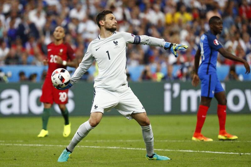 France’s Hugo Lloris in action during the Uefa Euro 2016 Final at the Stade de France, 10 July 2016. Kai Pfaffenbach / Reuters