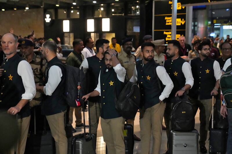 Pakistan's cricket team arrives at the Rajiv Gandhi International airport in Hyderabad, India, Wednesday, Sept.  27, 2023.  (AP Photo/Mahesh Kumar A. )