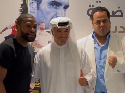 Floyd Mayweather with Uday Singh, right, CEO of Global Titans Fight Series. Photo: Global Titans