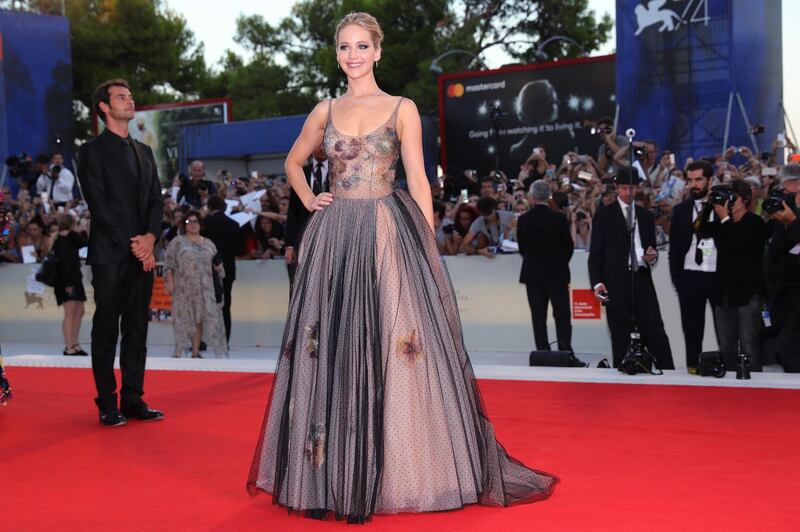 VENICE, ITALY - SEPTEMBER 05:  Jennifer Lawrence attends the Gala Screening and World Premiere of 'mother!' during the 74th Venice Film Festival at Sala Grande on September 5, 2017 in Venice, Italy.  (Photo by Vittorio Zunino Celotto/Getty Images for Paramount Pictures)