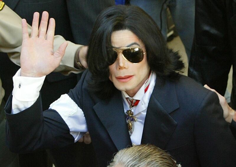 epa06963791 (FILE) - US pop star Michael Jackson waves to fans as he arrives for his arraignment hearing at the Santa Barbara County Court House in the city of Santa Maria, California, USA, 16 January 2004 (reissued 22 August 2018). Michael Jackson, the self-appointed 'King of Pop', would have turned 60 on 29 August 2018. He died on 25 June 2009 aged 50 after suffering a cardiac arrest.  EPA/SPENCER WEINER / POOL *** Local Caption *** 00115370