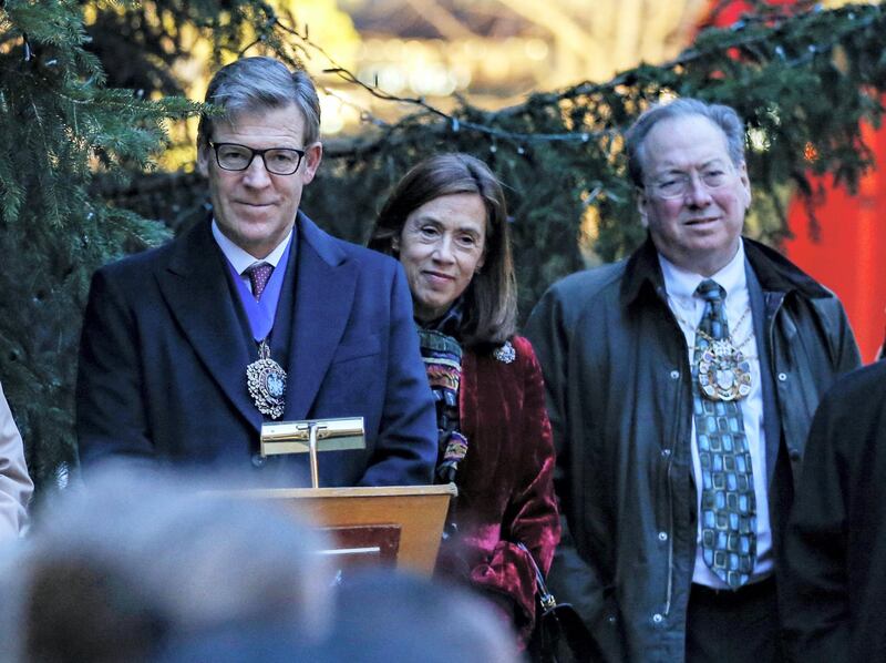 LONDON, ENGLAND - DECEMBER 05: (L-R) Oliver Sells QC, and the Lord Mayor of the City of London, William Russell and his wife Hilary Chaplin attend an event to switch on the Christmas lights at St Paul's Cathedral on December 5, 2019 in London, England. (Photo by Hollie Adams/Getty Images)