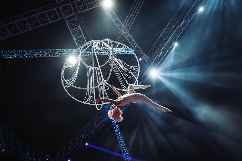 White Dubai's dinner show features acrobatic performances.