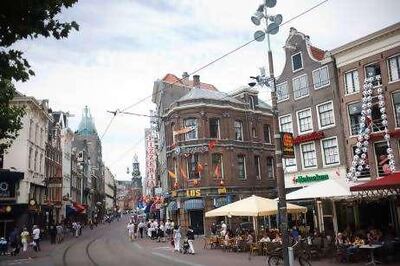 The Netherlands, Amsterdam 5 july 2010
Nederland, Amsterdam, 05-07-2010
Cafe's and restaurant on the Rembrandtsplein.
PHOTO AND COPYRIGHT ROGER CREMERS