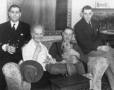 British chef and owner of The Cavendish Hotel in London, Rosa Lewis (1867 - 1952) with friends, 1945. (Photo by Keystone/Hulton Archive/Getty Images)