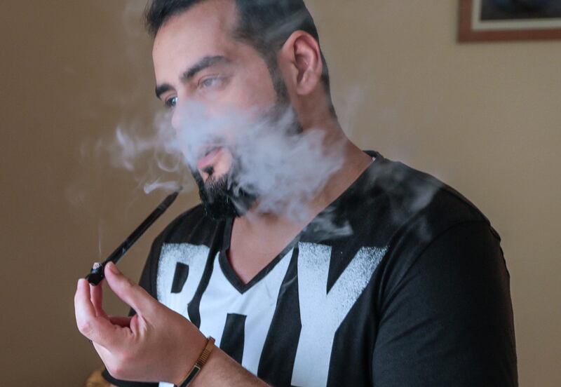 Abu Dhabi, United Arab Emirates, June 26, 2019.   Medwakh smoker, Ahmed Aun.
Victor Besa/The National
Section:  NA
Reporter:  Haneen Dajani