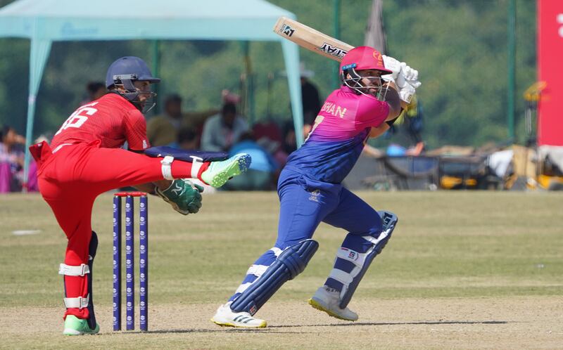 Alishan Sharafu, in partnership with Ali Naseer, put on 47 in 29 balls for the fifth wicket.