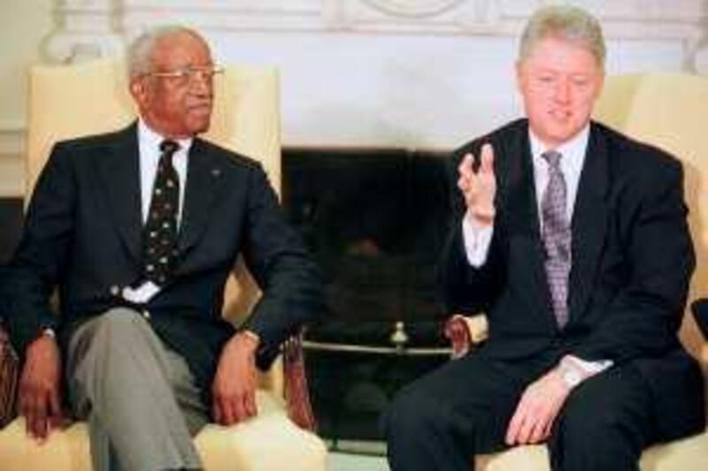 President Clinton (R) speaks with John Hope Franklin, the chairman of the new race relations committee, in the Oval Office June 13. Clinton is scheduled to speak in San Diego June 14 on race relations.



CLINTON RACE