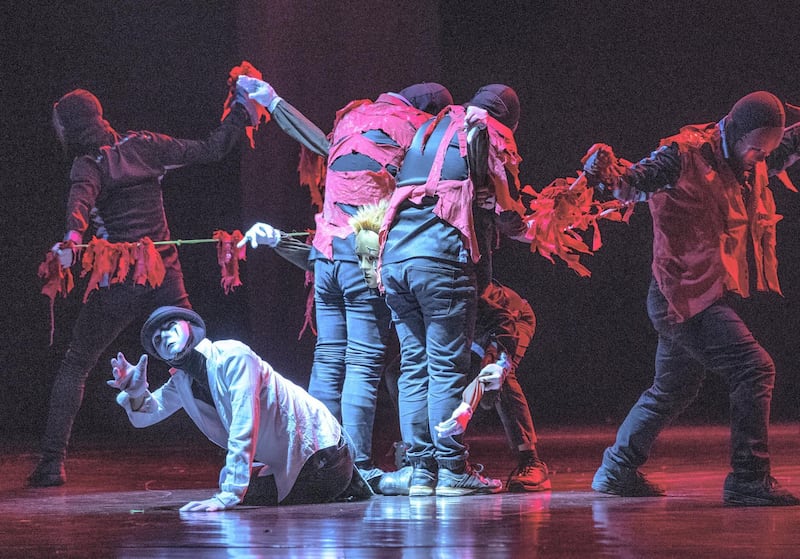 Abu Dhabi, U.A.E., October 17, 2018.  
First day of the Korea Festival.  The Marionette Theatre dance group.
Victor Besa / The National
Section:  IF
Reporter:  Evelyn Lau