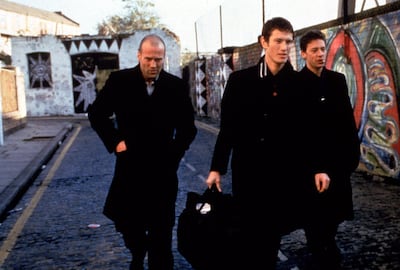 LOCK STOCK AND TWO SMOKING BARRELS, Jason Stratham, Nick Moran, Dexter Fletcher, 1998, (c) Gramercy Pictures/courtesy Everett Collection
