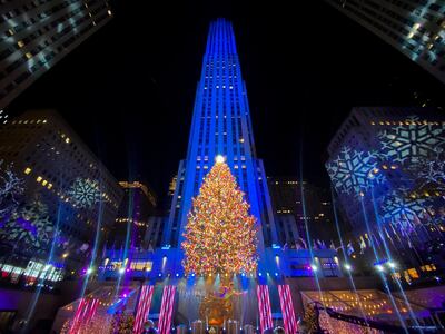 The Christmas tree is lit at Rockefeller Center in the Manhattan borough of New York City, New York, U.S., December 2, 2020. REUTERS/Eduardo Munoz     TPX IMAGES OF THE DAY