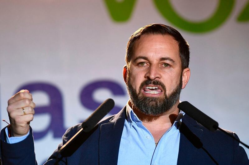 Spanish far-right VOX party leader and candidate for prime minister Santiago Abascal delivers a speech during an election night rally in Madrid after Spain held general elections on April 28, 2019. Spain's socialists won snap elections but without the necessary majority to govern in a fragmented political landscape marked by the far-right's dramatic eruption in parliament. / AFP / OSCAR DEL POZO
