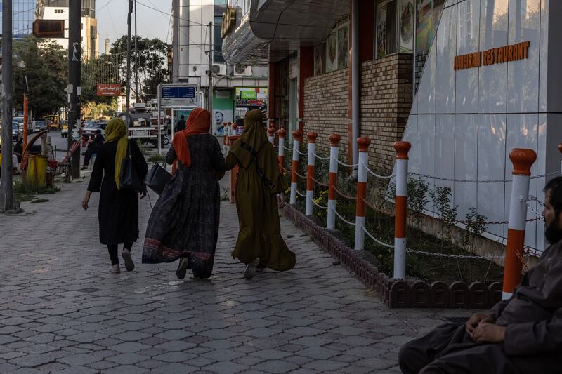 Kabul streets a day after the US forces left.  Stefanie Glinski / The National