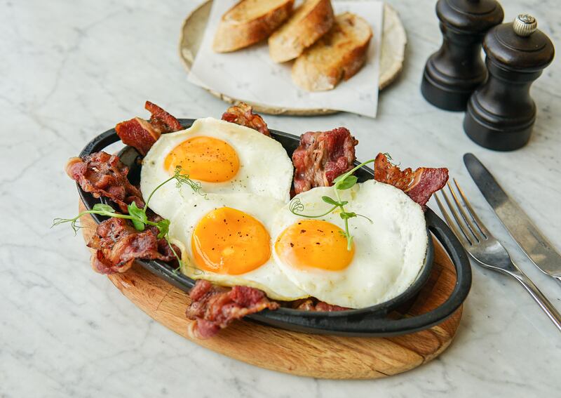 Bacon and eggs skillet