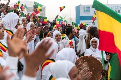 DUBAI, UNITED ARAB EMIRATES - Jan 26, 2018. 

Ethiopian crowd cheer on at the Standard Chartered Dubai Marathon. 

(Photo by Reem Mohammed/The National)

Reporter: Amith
Section: NA + SP
