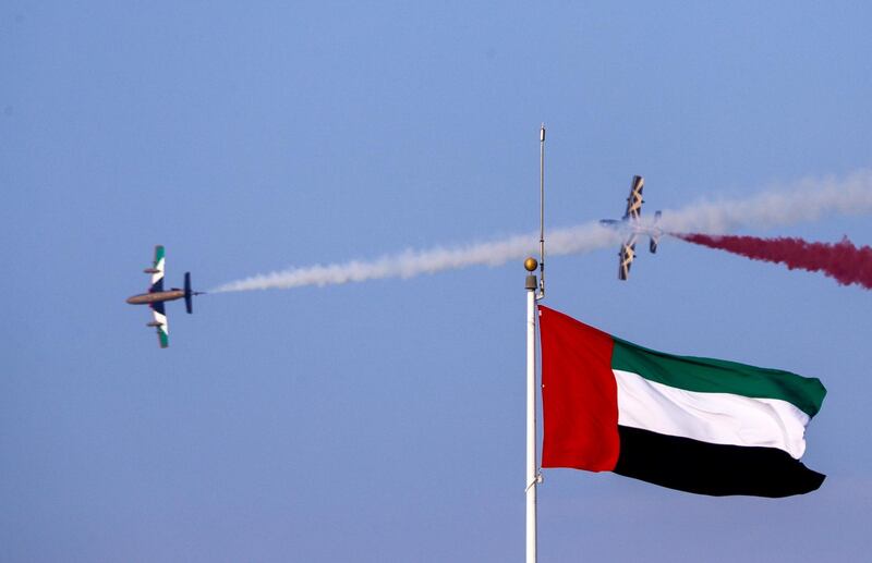 Abu Dhabi, United Arab Emirates, November 30, 2019.  
Formula 1 Etihad Airways Abu Dhabi Grand Prix.
--  Al Fursan Aerobatics display.
Victor Besa / The National
Section:  SP
Reporter:  Simon Wilgress-Pipe