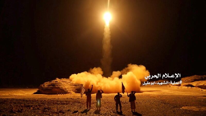 An image grab taken from a video handed out by Yemen's Huthi rebels on March 27, 2018 shows what appears to be Huthi military forces launching a ballistic missile on March 25 reportedly from the capital Sanaa. (Photo by - / Anssarullah Media Center / AFP) / RESTRICTED TO EDITORIAL USE - MANDATORY CREDIT "AFP PHOTO / HO / HUTHI REBELS" - NO MARKETING NO ADVERTISING CAMPAIGNS - DISTRIBUTED AS A SERVICE TO CLIENTS