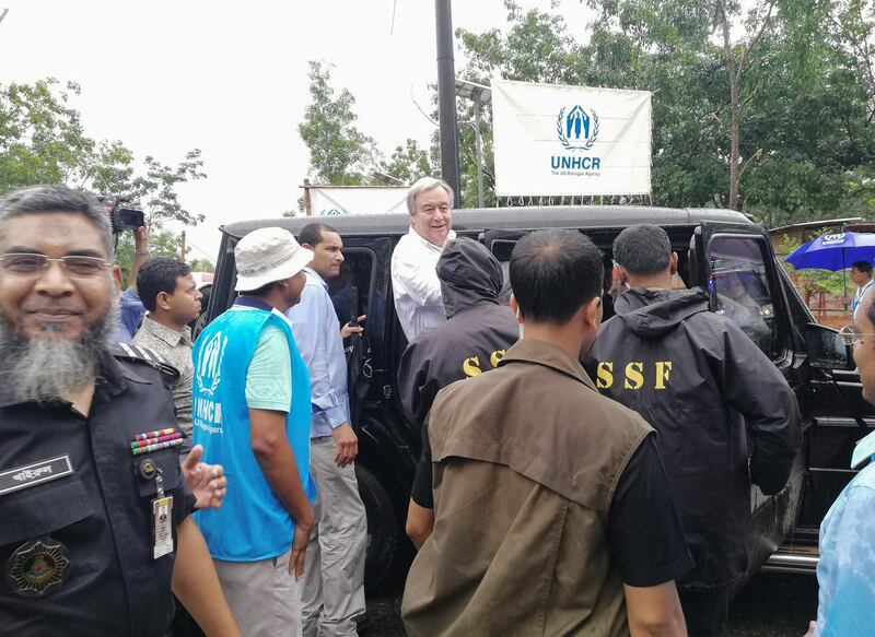 UN Secretary-General Antonio Guterres (C) arrives at the Kutupalong refugee camp for the Rohingya community in Bangladesh's southeastern border district of Cox's Bazar on July 2, 2018. UN Secretary General Antonio Guterres said he heard "unimaginable" accounts of atrocities during a visit July 2 to vast camps in Bangladesh that are home to a million Rohingya refugees who fled violence in Myanmar.
 / AFP / Suzauddin RUBEL
