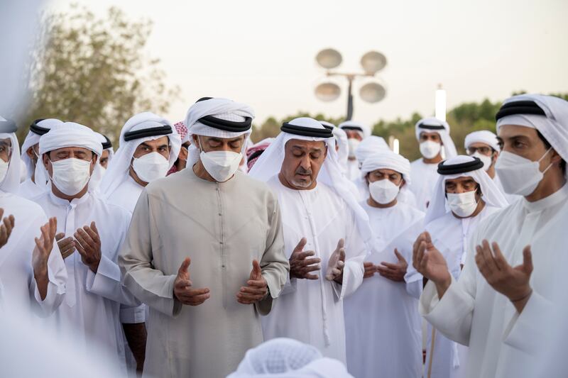 Sheikh Mohamed bin Zayed leads prayers for the late President Khalifa. Hamad Al Kaabi / Ministry of Presidential Affairs