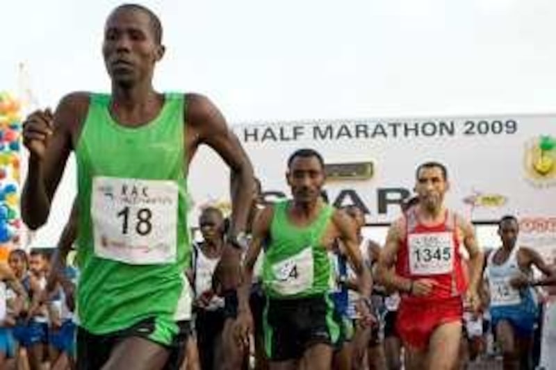 Ras Al Khaimah- February 20, 2009 - More than 1600 runners competed in the RAK Half Marathon in Ras Al Khaimah, February 20, 2009. (Photo by Jeff Topping/ The National )  *** Local Caption ***  JT010-0220-RAK MARATHON 7F8Q8686.jpgJT010-0220-RAK MARATHON 7F8Q8686.jpg