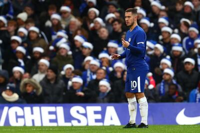 LONDON, ENGLAND - DECEMBER 16:  Eden Hazard of Chelsea looks on during the Premier League match between Chelsea and Southampton at Stamford Bridge on December 16, 2017 in London, England.  (Photo by Clive Rose/Getty Images)