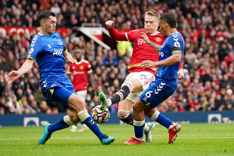 Michael Keane - 7: Former United player nearly scored against old club with glancing header after quarter-of-an-hour. Relief minutes later when he lost Cavani on box only for Pickford to save Uruguayan’s header. Excellent at heart of Everton defence. AP