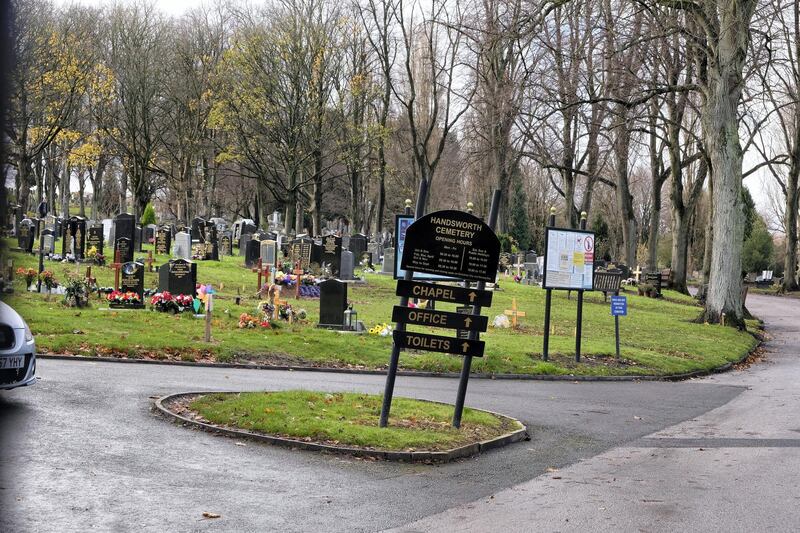 Handsworth Cemetery in Birmingham, UK. 
Photos by JOHN ROBERTSON/The National, 19th November, 2020.
MORE PICS TO FOLLOW AFTER 2PM GATES OPENING!