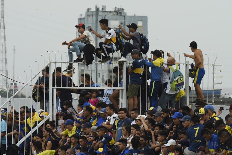 Boca Juniors fans cheer for their team during an open training session inside La Bombonera ahead of the Copa Libertadores final second leg. Getty Images