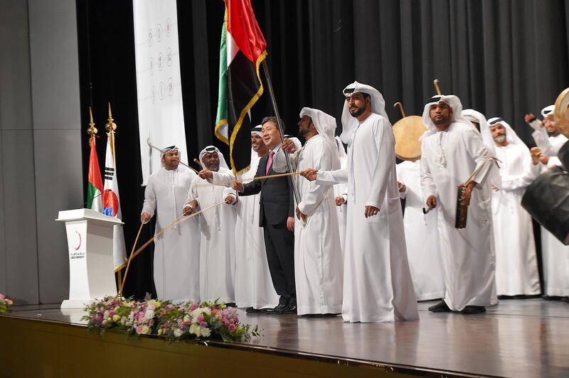 Park Yang-woo, South Korean Minister of Culture, Sport and Tourism joins Emirati dancers on stage at Zayed University. Courtesy: Ministry of Culture and Knowledge Development