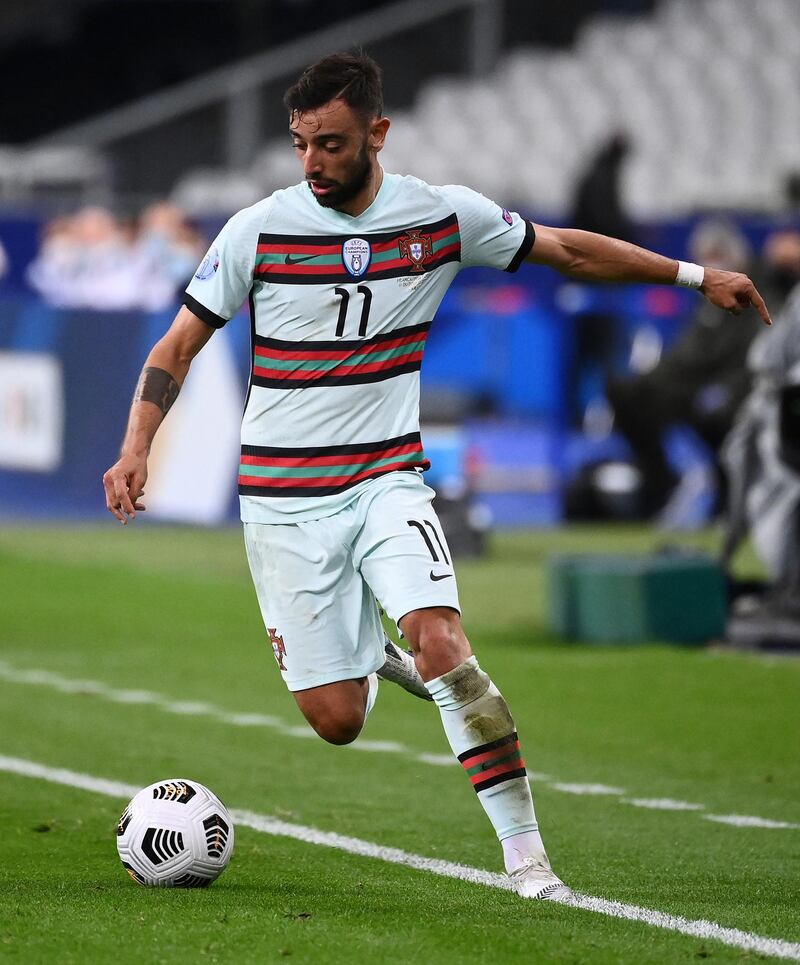 Portugal's midfielder Bruno Fernandes controls the ball during the Nations League football match between France and Portugal, on October 11, 2020 at the Stade de France in Saint-Denis, outside Paris. (Photo by FRANCK FIFE / AFP)