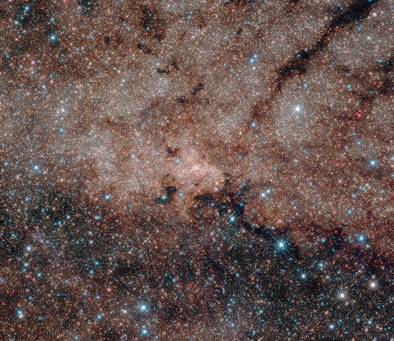 This is the heart of our Milky Way galaxy, captured by the Hubble telescope in 2016. It shows a tapestry of more than 500,000 stars and the nuclear star cluster, the biggest and densest star cluster in our galaxy. Photo: Nasa