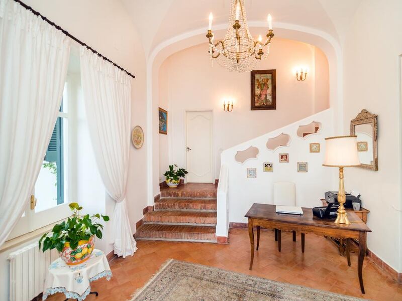 Before it was put up for sale, the at-once rustic and romantic space played host to an assortment of high-profile guests, from Hollywood royalty - including Julia Roberts, Ben Stiller and Barbra Streisand - to Napoleon’s brother-in-law – a former king of Naples.