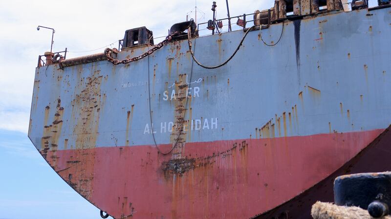 An operation to relieve the decaying FSO Safer of its crude cargo is now set to begin
