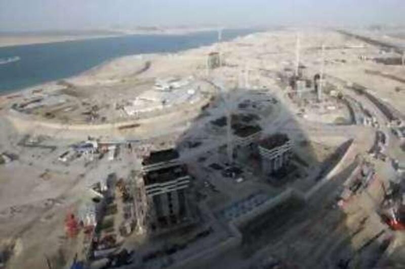 November 13, 2008 / Abu Dhabi / Construction at the Al Raha Beach development by ALDAR in Abu Dhabi November 13, 2008. (Sammy Dallal / The National) 


 *** Local Caption ***  sd-1113-aldar-003.jpg